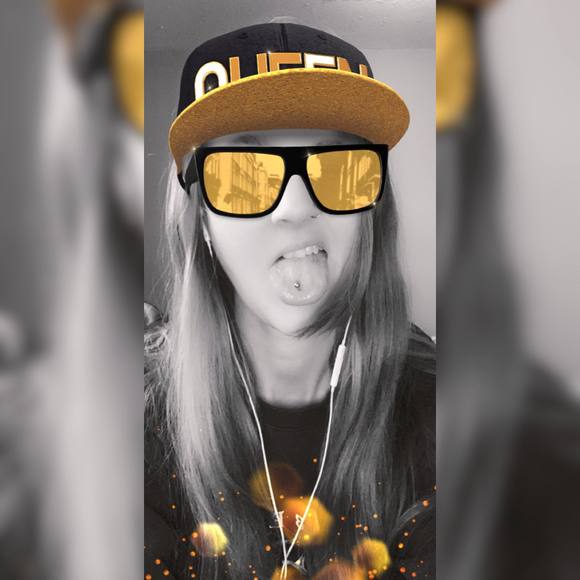 Meet your Posher, Kathleen - Picture 1 of 1